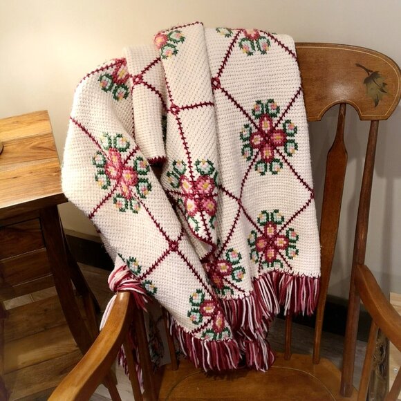 Vintage Machine Knit Wool Blanket Cross Stitch Floral Pattern Tassels 84"x46" - Picture 1 of 6